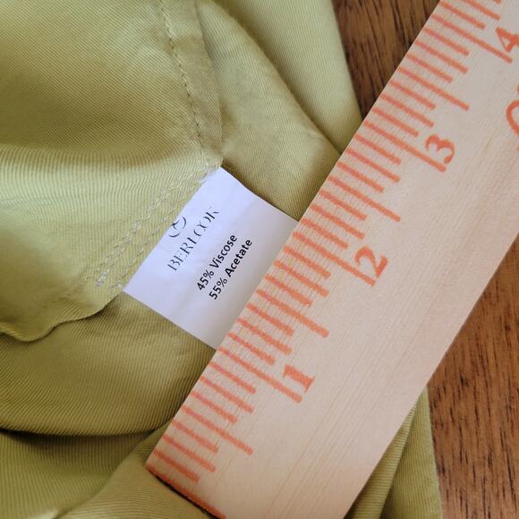 Berlook Button up Shirt w Tie Front Womens Small Green Minimalist Office Artsy - Picture 10 of 12